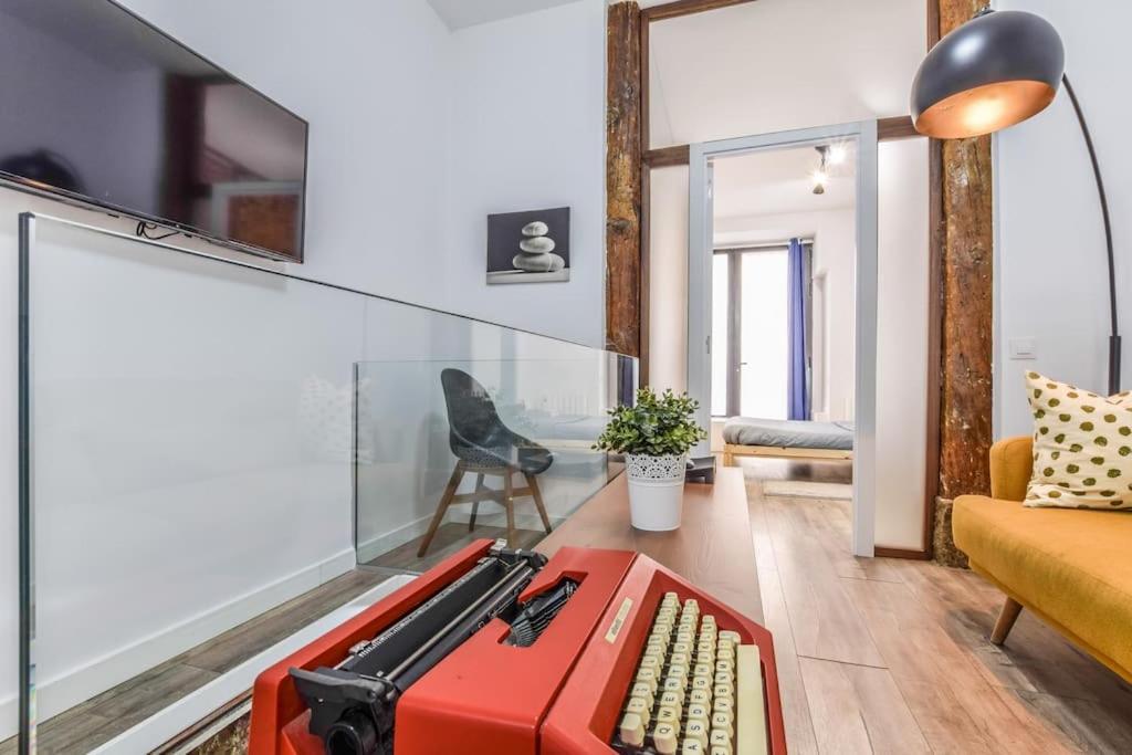 Ferienwohnung Unique Flat La Latina * Billiard & Darts Madrid Exterior foto